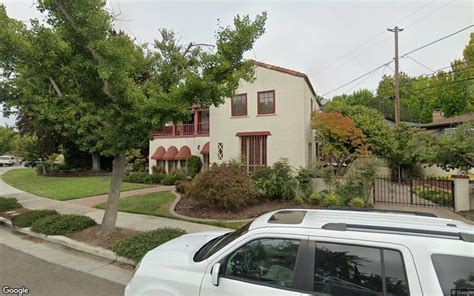 Three-bedroom home sells in Alameda for $2.1 million
